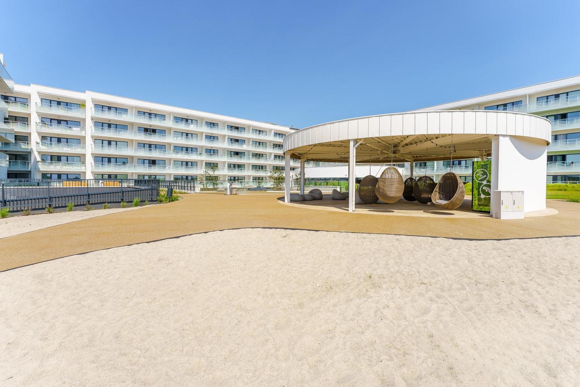Polanki Aqua Apartamenty Nielimitowany Dostep Do Basenow Parking Free 科沃布热格 外观 照片