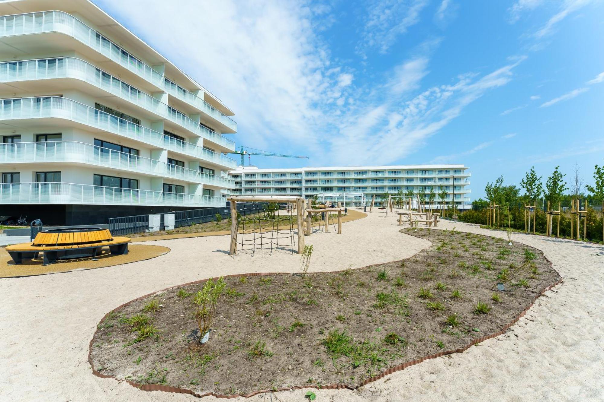 Polanki Aqua Apartamenty Nielimitowany Dostep Do Basenow Parking Free 科沃布热格 外观 照片